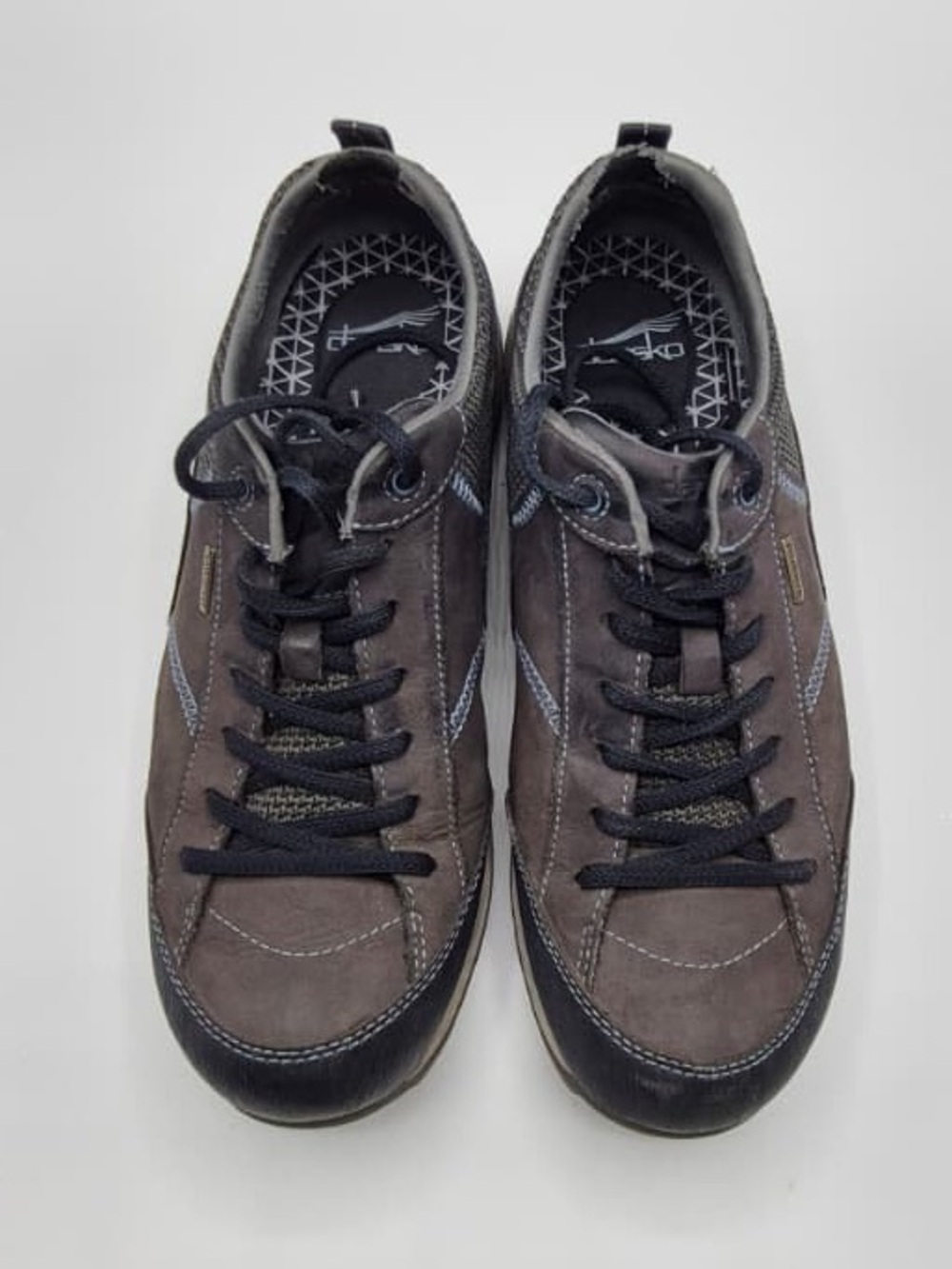 Dansko Men’s Gray and Black Lace-Up Sneakers